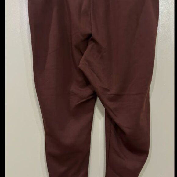 The North Face Women's Plus Box NSE Jogger - Picture 4 of 5